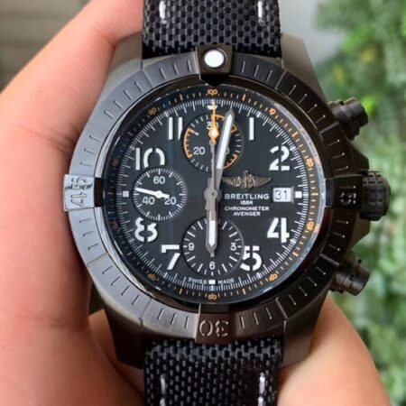 Breitling Avenger XB0180E4.BF31.152S.M20SS.1(43mm)