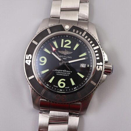 Breitling Avenger A32397101B1A1(43mm)