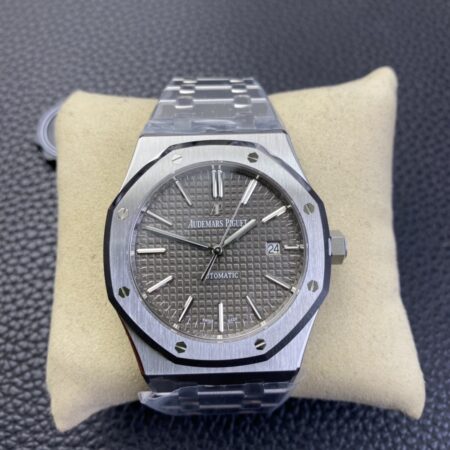 Audemars Piguet Royal Oak 15400 (41MM)