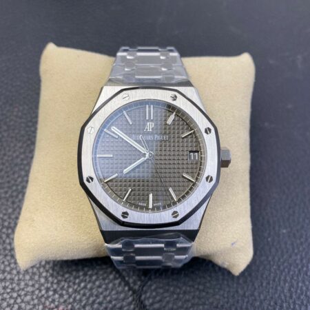 Audemars Piguet Royal Oak 15400 (41MM)